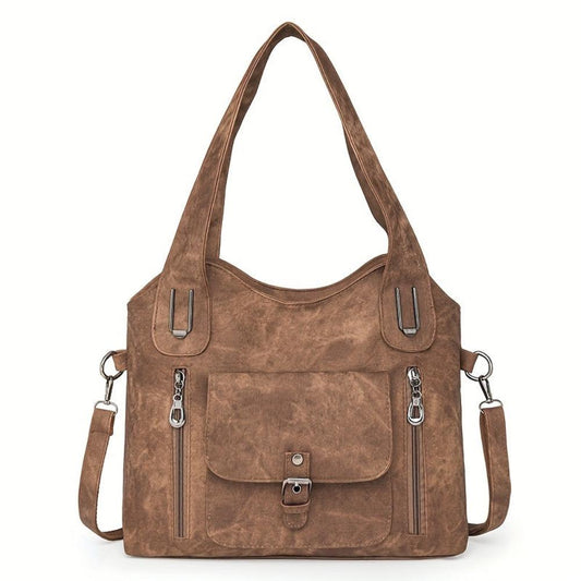 Elises Umhängetasche mit Vintage-Anhänger