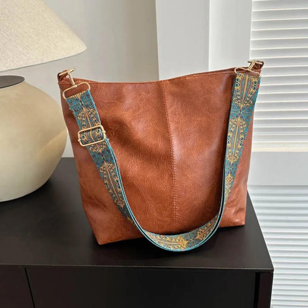 Chelseys Vintage Charme | Leder-Umhängetasche